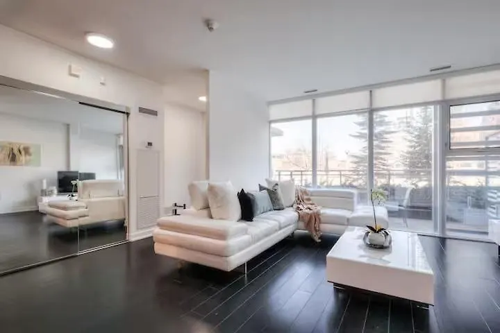 Apartamento Downtown 4Br Townhouse Near Rogers Centre With Parking Toronto Canadá