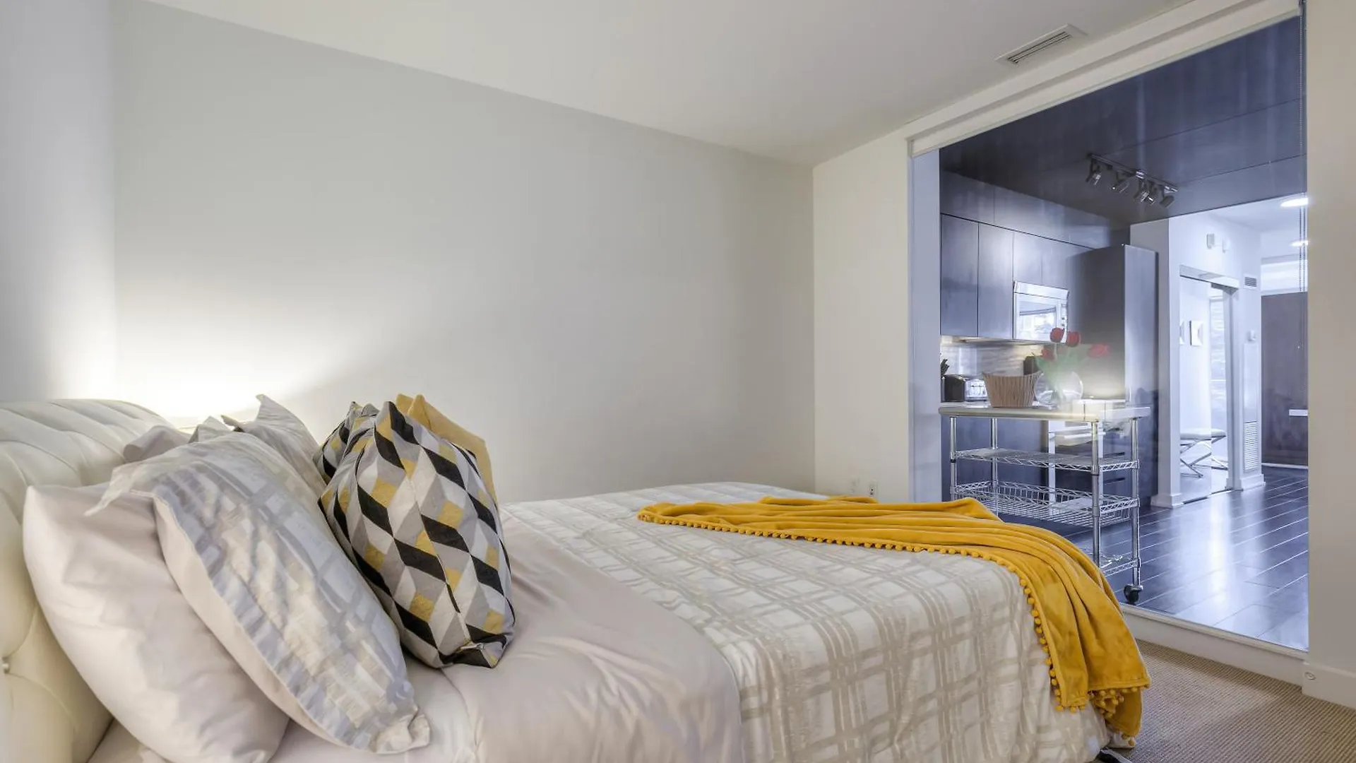 Apartamento Downtown 4Br Townhouse Near Rogers Centre With Parking Toronto