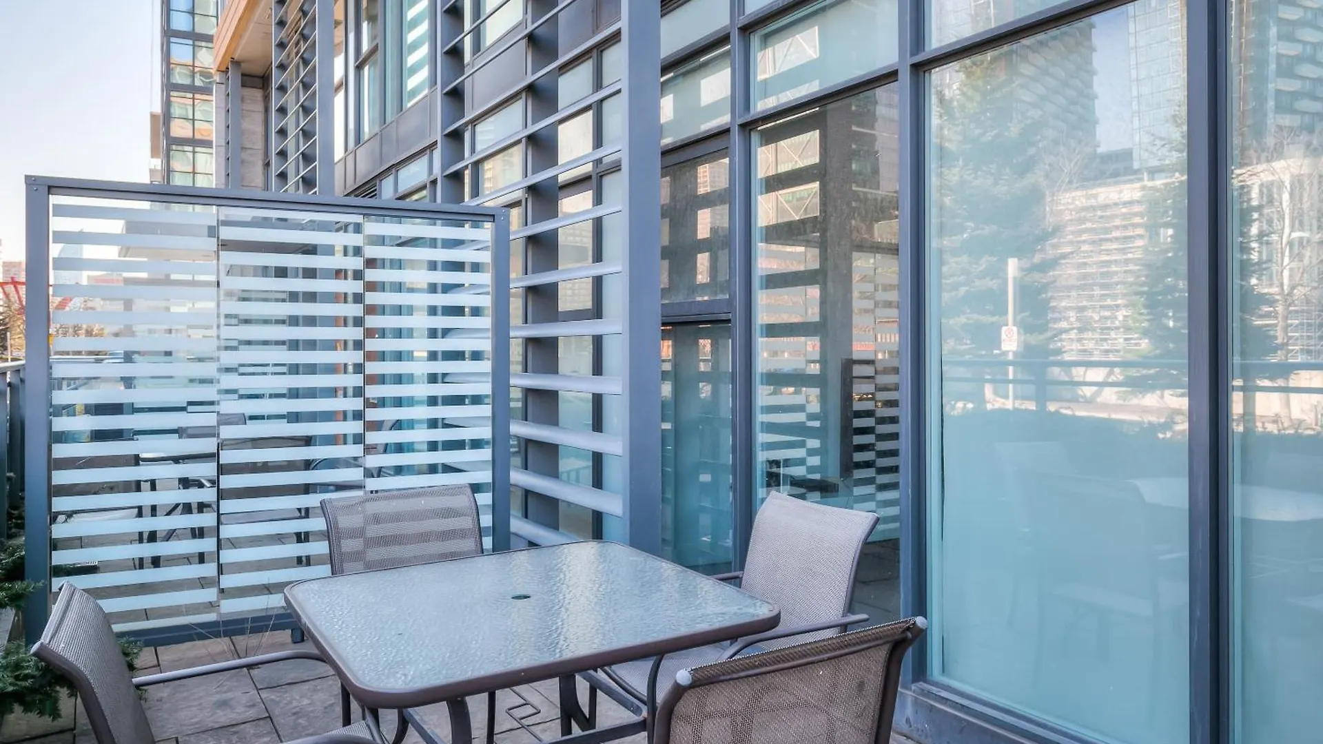 Apartamento Downtown 4Br Townhouse Near Rogers Centre With Parking Toronto 0*,  Canadá